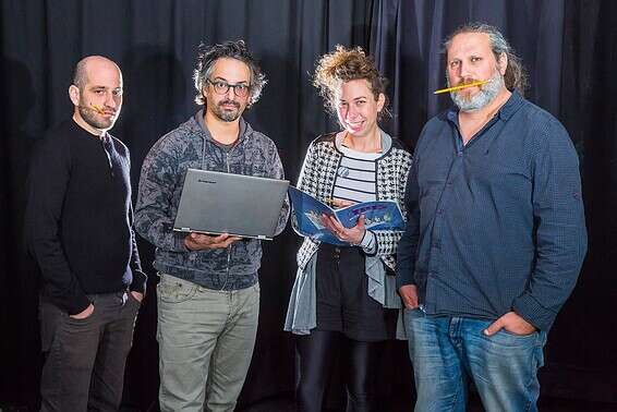 נועה שכטר (שנייה מימין) בפרויקט המחזאים ב-2017 // צילום: יהושע יוסף